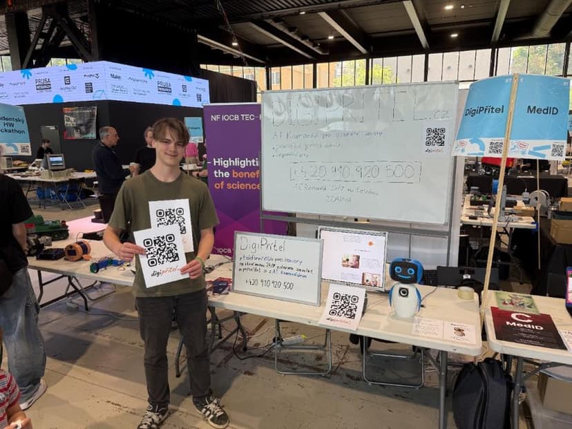 Stánek DigiPřítele na Maker Faire Prague